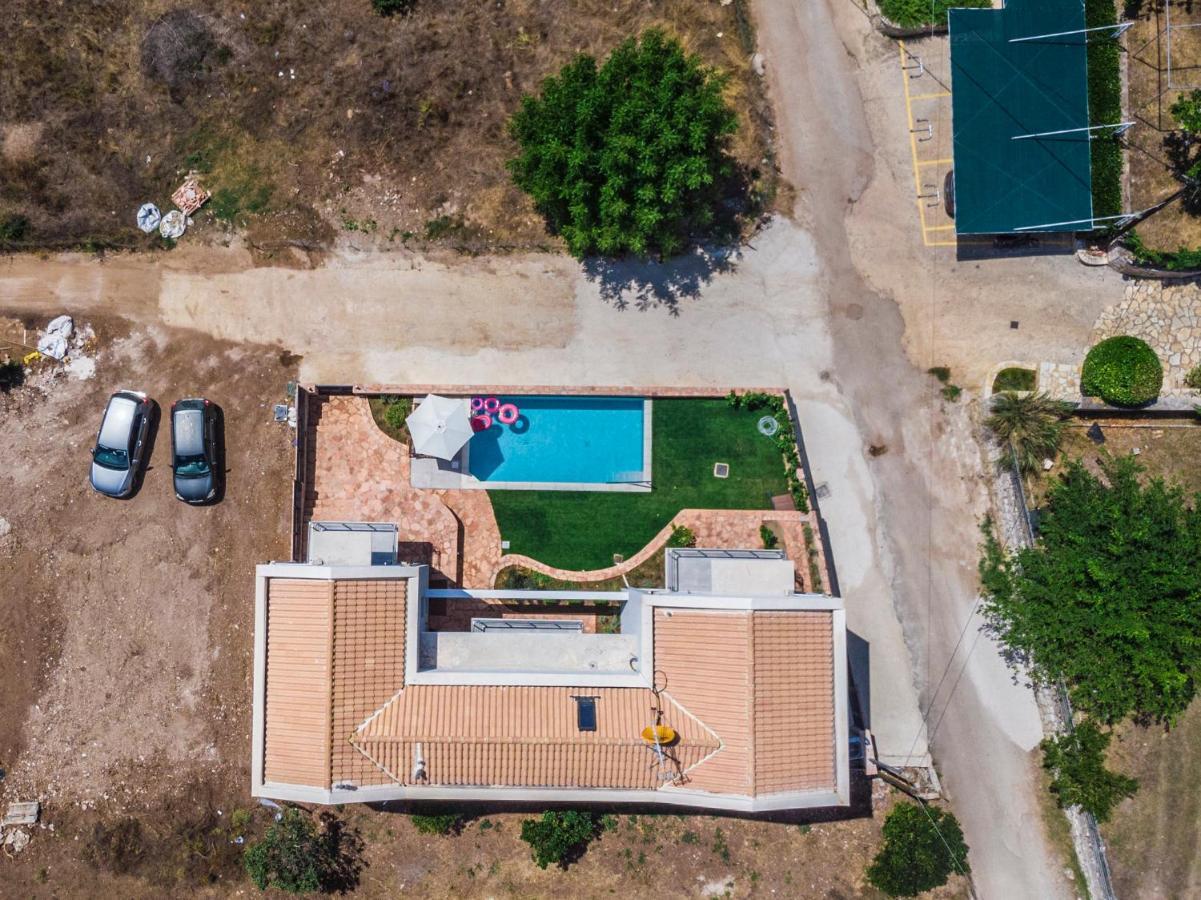 Marival Luxury Living - Adults Only Apartment Sívota Екстериор снимка