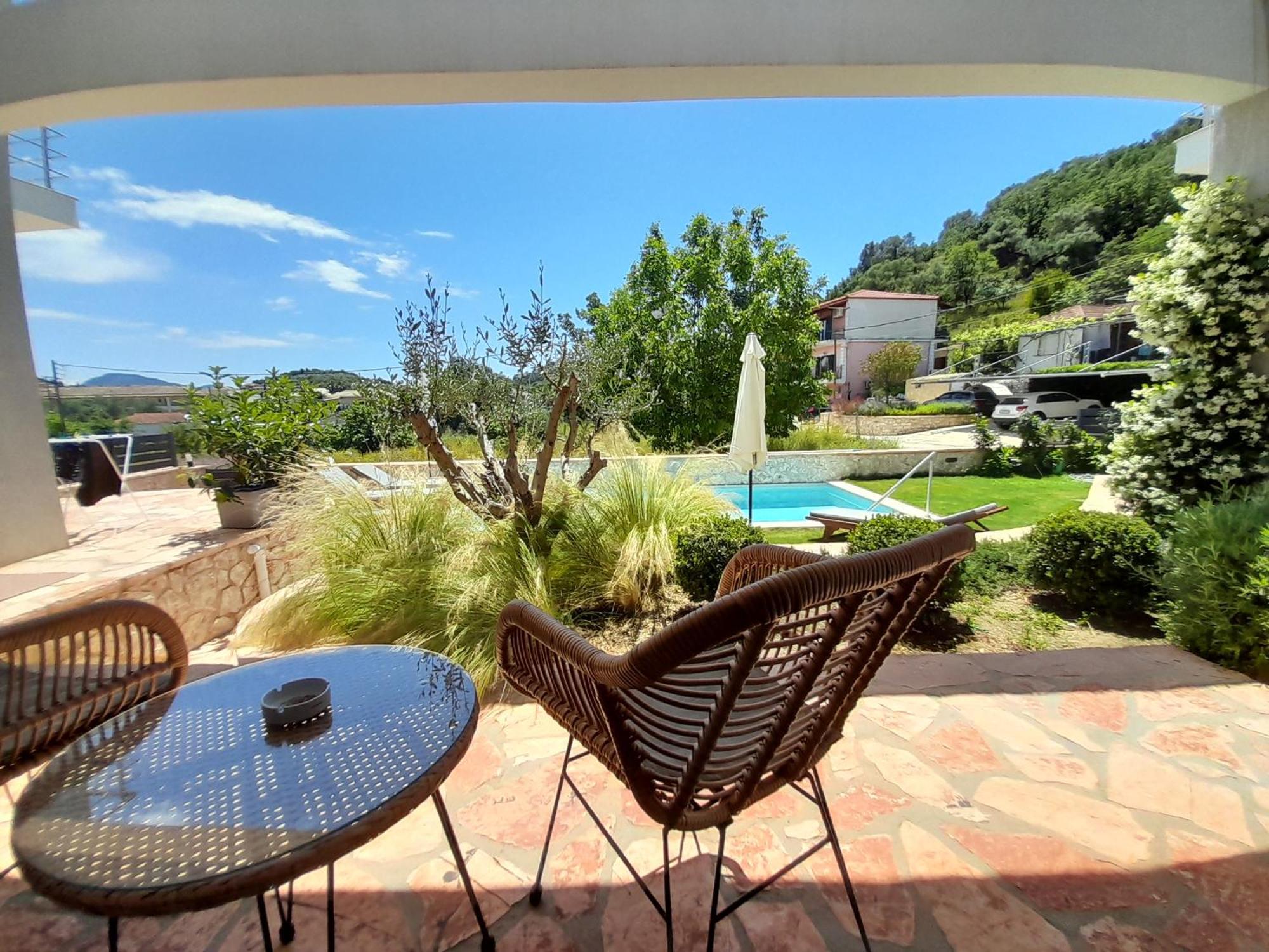 Marival Luxury Living - Adults Only Apartment Sívota Екстериор снимка